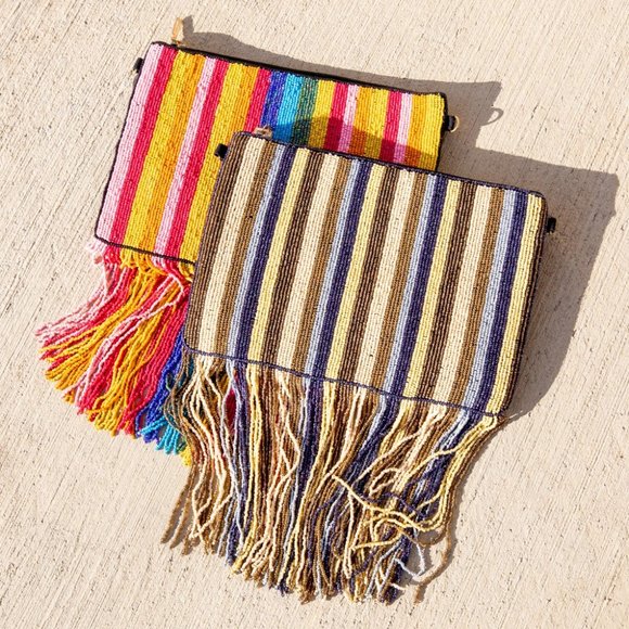 ❤️NWT *BOUTIQUE* RETAIL: $62.00 SEED BEADED TASSEL CROSSBODY BAG - Picture 2 of 4